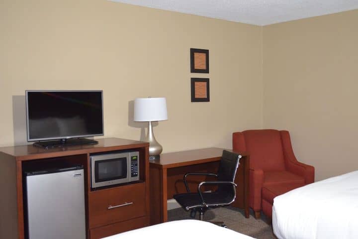 Room 19 of 99