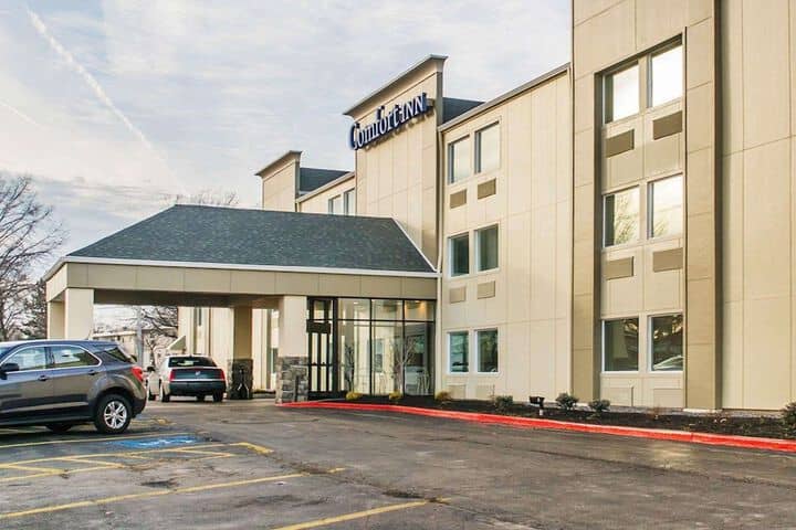 Hotel 98 of 99