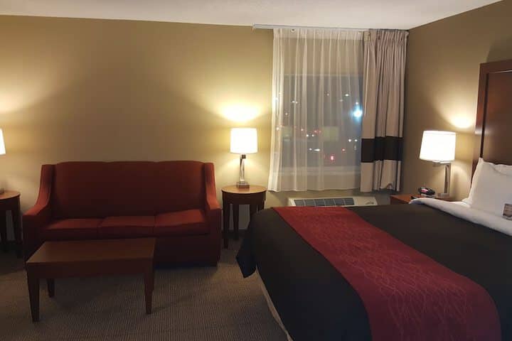 Room 22 of 99